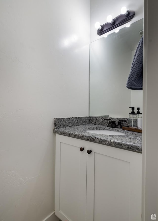 933 S 250 W, Vernal, UT 84078 - bathroom with vanity