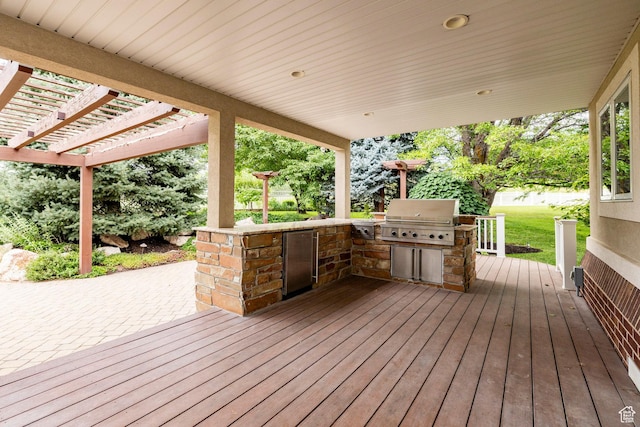 999 S Fairway Cir, Fruit Heights, UT 84037 - wooden deck featuring area for grilling and a pergola