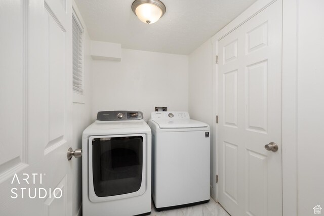 45 N 900 W, Provo, UT 84601 - laundry area featuring independent washer and dryer