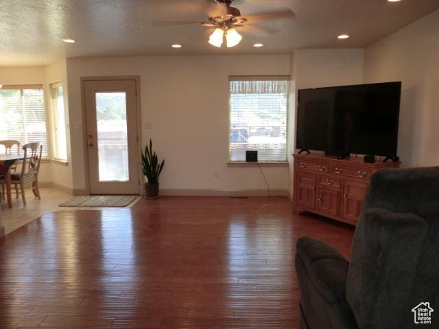 320 S 1125 W, Parowan, UT 84761 - living area featuring ceiling fan, light wood finished floors, and recessed lighting