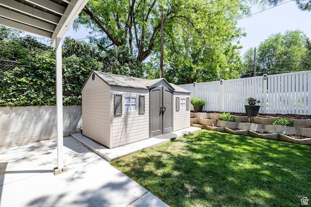 534 E 1400th St S, Bountiful, UT 84010 - fenced backyard featuring a shed and a patio area