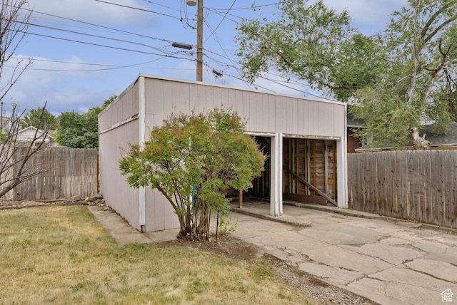 467 S 1300 E, Salt Lake City, UT 84102 - view of outbuilding featuring a fenced backyard