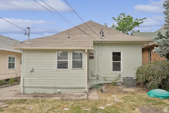 467 S 1300 E, Salt Lake City, UT 84102 - rear view of house featuring a shingled roof
