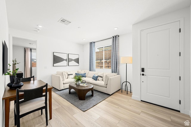 578 S Cecita Way Unit 91, St George, UT 84770 - living room featuring light wood-type flooring and recessed lighting