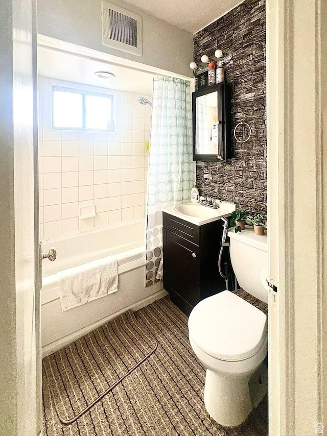 7659 S Lincoln St, Midvale, UT 84047 - bathroom with vanity and shower / bath combination with curtain