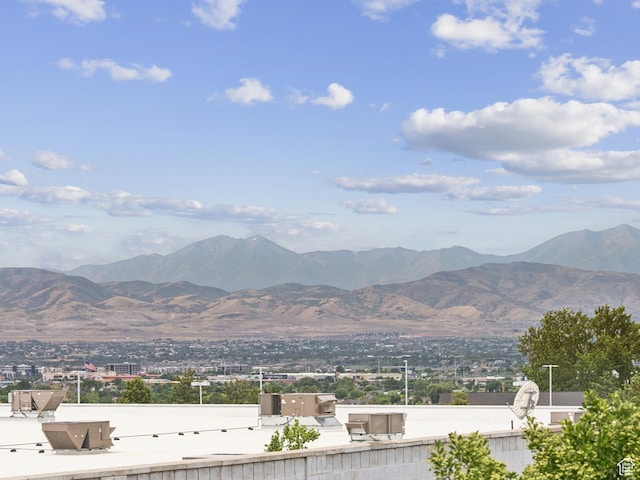 1074 E Spring Ridge Dr, Sandy, UT 84094 - view of mountain background