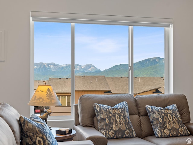 2309 N Wildwood Ln, Heber City, UT 84032 - living area with a mountain view