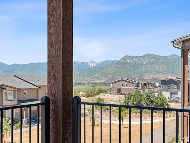 2309 N Wildwood Ln, Heber City, UT 84032 - view of mountain backdrop featuring nearby suburban area