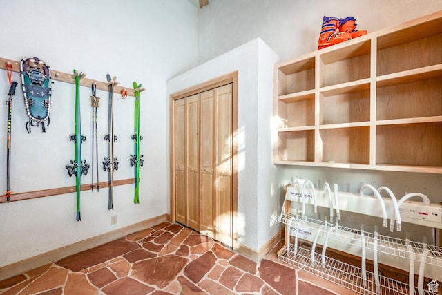 8200 Royal St Unit 43, Park City, UT 84060 - foyer featuring baseboards