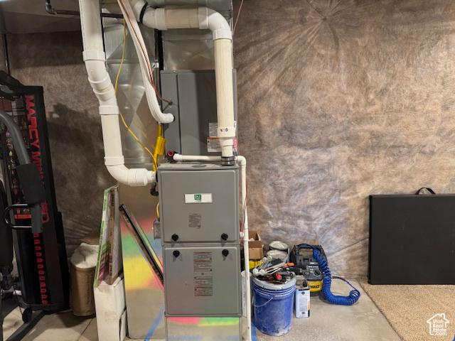 4058 E 5000 S, Vernal, UT 84078 - utilities with heating unit