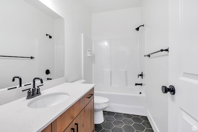514 S 900 W Unit 167, American Fork, UT 84003 - full bath featuring vanity, tile patterned floors, and bathing tub / shower combination