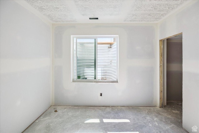 592 W Kennard Ln Unit 212, Farmington, UT 84025 - unfurnished room with a textured ceiling
