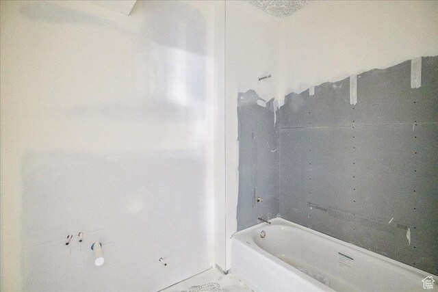 592 W Kennard Ln Unit 212, Farmington, UT 84025 - full bathroom with bathing tub / shower combination