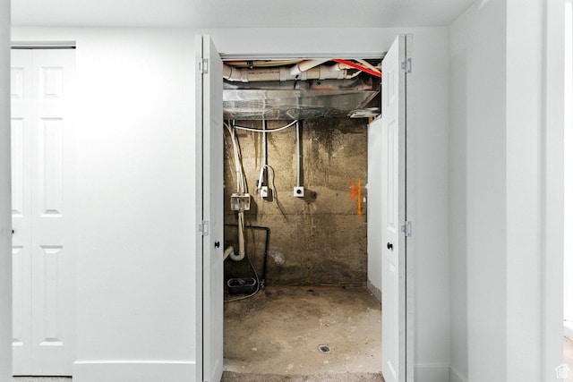 291 S 700 E, Spanish Fork, UT 84660 - bathroom featuring unfinished concrete floors