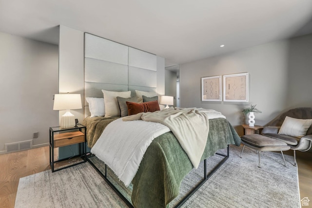 4352 S Zarahemla Dr, Salt Lake City, UT 84124 - bedroom with wood finished floors and recessed lighting