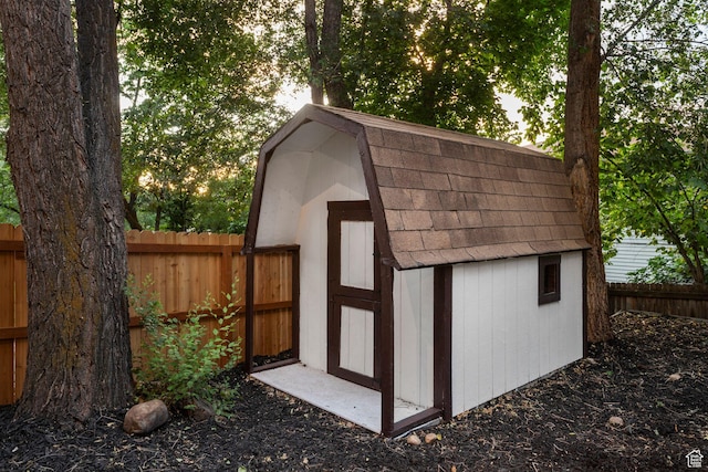 2255 E Camino Way Way S, Cottonwood Heights, UT 84121 - view of shed with a fenced backyard