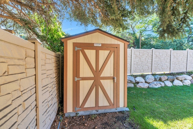 421 S 1400 E, Fruit Heights, UT 84037 - view of shed featuring a fenced backyard