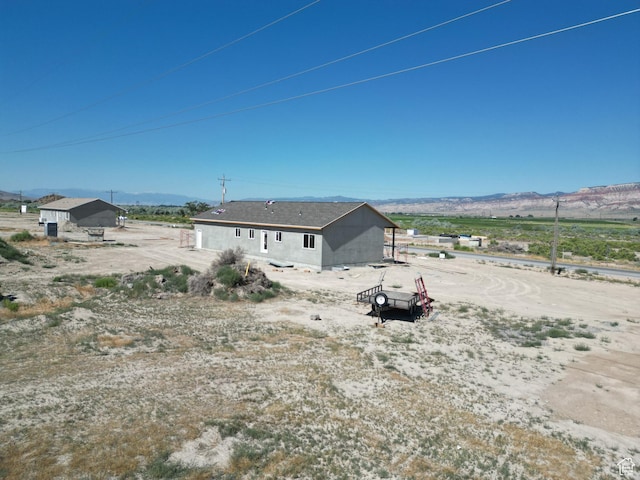 655 S Black Knoll Rd, Sigurd, UT 84657 - view of yard featuring a mountain view