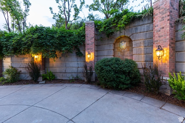 1781 Lorien Dr, Bountiful, UT 84010 - view of patio / terrace