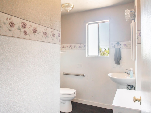 663 N 550 W, Orem, UT 84057 - bathroom featuring toilet and a sink