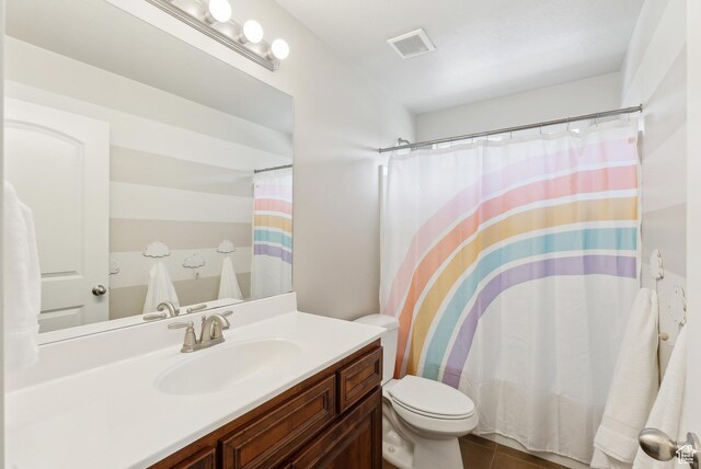 631 S Falkirk Rd, Heber City, UT 84032 - full bath featuring vanity, tile patterned flooring, and a shower with shower curtain