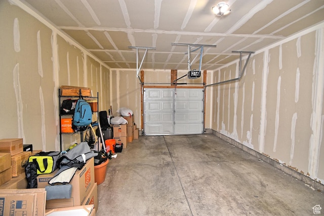 685 E 355 N, Vineyard, UT 84059 - garage with a garage door opener