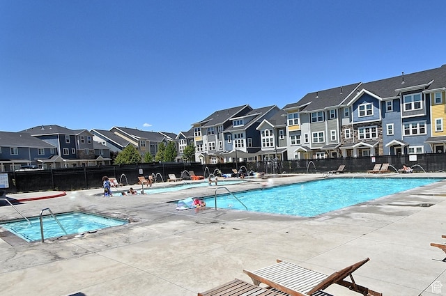 685 E 355 N, Vineyard, UT 84059 - community pool featuring a residential view and a patio area