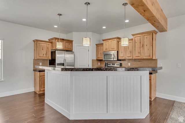 10925 N Marsala Dr, Highland, UT 84003 - kitchen with appliances with stainless steel finishes, backsplash, dark wood-type flooring, decorative light fixtures, and recessed lighting