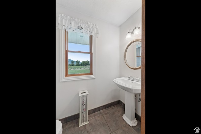 3136 W 2400th St S, Charleston, UT 84032 - bathroom featuring tile patterned flooring and baseboards