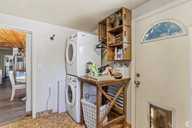 158 N 800 E, Brigham City, UT 84302 - washroom featuring stacked washer / drying machine