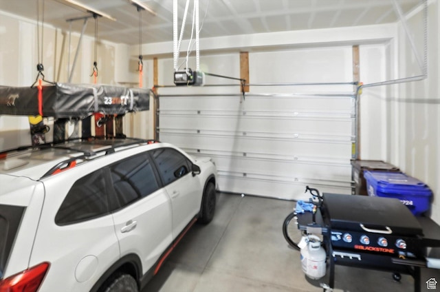 3724 W Soft Whisper Way, Herriman, UT 84096 - garage featuring a garage door opener
