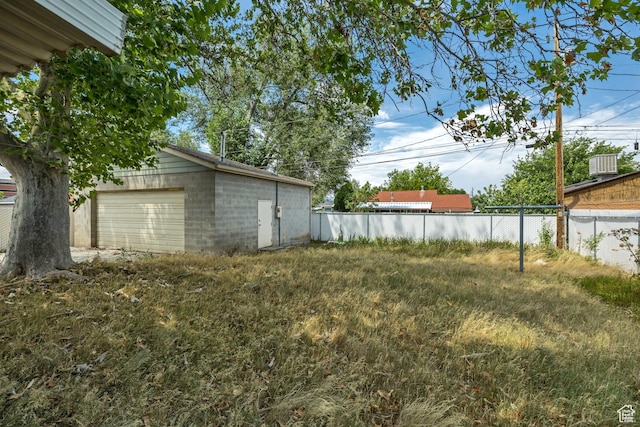 5764 S Hansen Cir E, Murray, UT 84107 - view of yard featuring an outbuilding