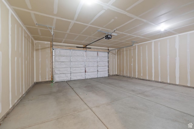 3105 W 3150 N, Plain City, UT 84404 - garage with a garage door opener