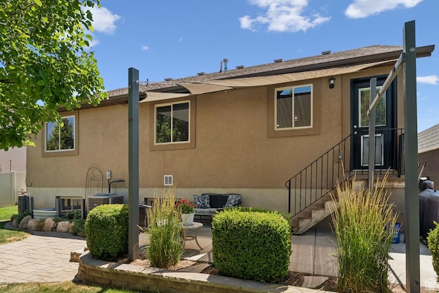 422 W 390 S, Spanish Fork, UT 84660 - rear view of house with a patio and stucco siding