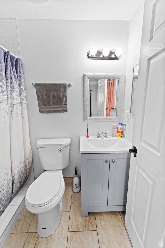 9375 S Laurel Ridge Cir, West Jordan, UT 84088 - full bathroom featuring vanity and a shower with curtain
