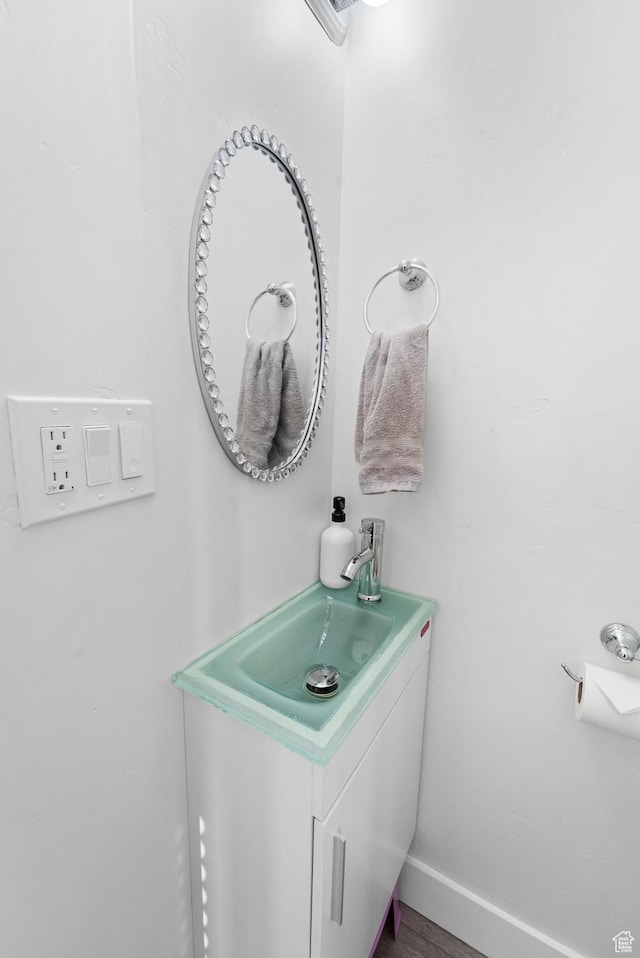 9375 S Laurel Ridge Cir, West Jordan, UT 84088 - bathroom featuring vanity