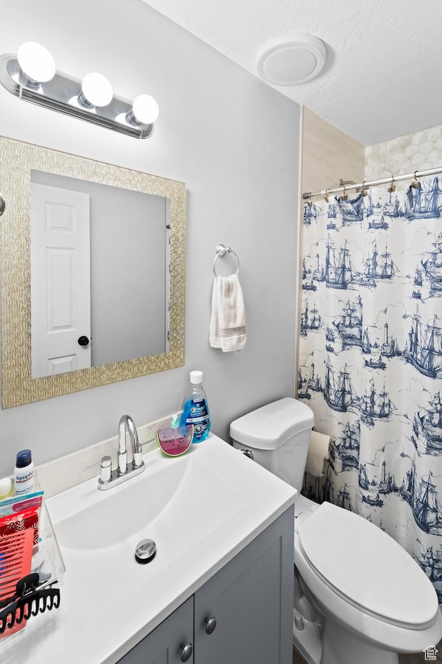 9375 S Laurel Ridge Cir, West Jordan, UT 84088 - full bathroom with vanity and curtained shower