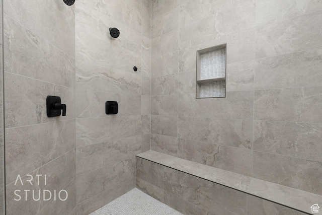 671 E Arina Way, Washington, UT 84780 - bathroom with a tile shower