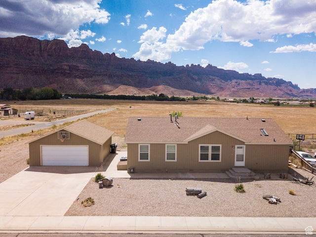 4568 Pueblo Verde Dr, Moab, UT 84532 - view of mountain background