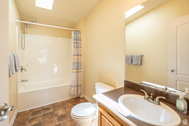 4568 Pueblo Verde Dr, Moab, UT 84532 - full bath with a skylight, vanity, and shower / bath combo