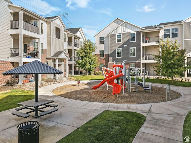 523 N 310 W, Vineyard, UT 84059 - community jungle gym featuring a residential view