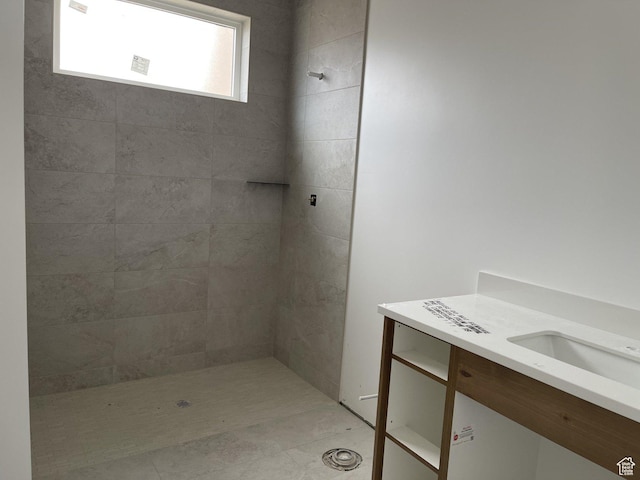 575 S 1800 W, Hurricane, UT 84737 - full bathroom with tiled shower and vanity