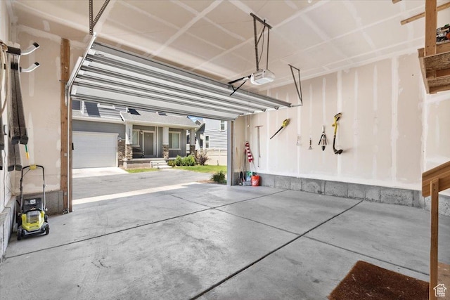 15181 S Sabre Pl, Bluffdale, UT 84065 - garage with a garage door opener