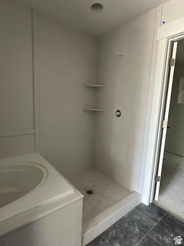2655 S 2430 W Unit 116, Syracuse, UT 84075 - bathroom featuring a stall shower