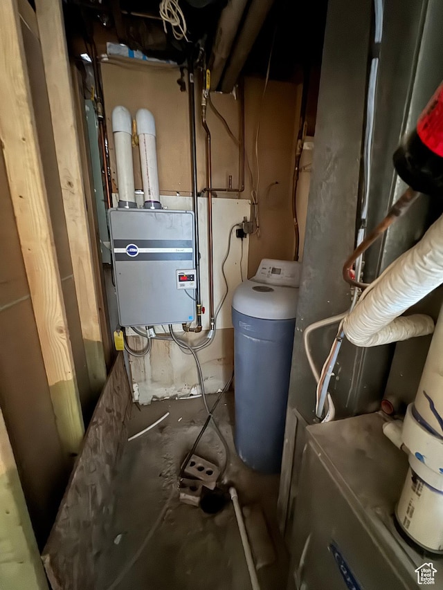 631 W Main St W, Wellington, UT 84542 - view of utility room
