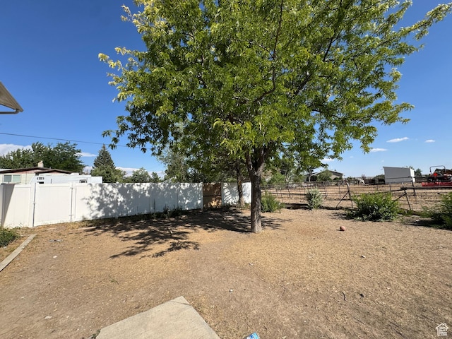631 W Main St W, Wellington, UT 84542 - view of yard