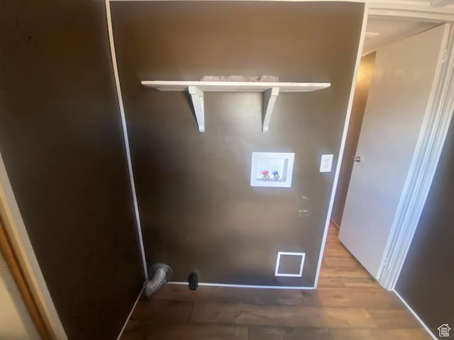 313 E 800 N, Duchesne, UT 84021 - laundry area featuring washer hookup and light wood-type flooring