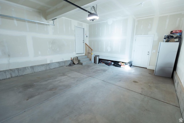 926 N 165 W, Nephi, UT 84648 - garage with a garage door opener