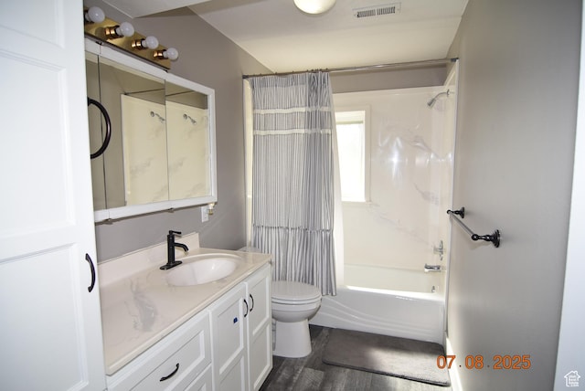 107 W High Sierra Dr, Elk Ridge, UT 84651 - full bathroom featuring vanity, shower / tub combo, and wood finished floors