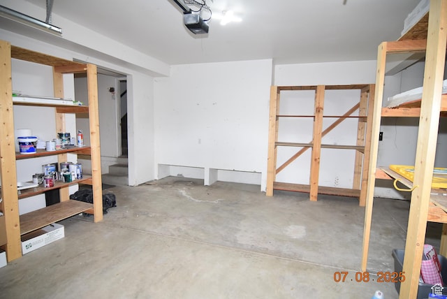 107 W High Sierra Dr, Elk Ridge, UT 84651 - garage with a garage door opener